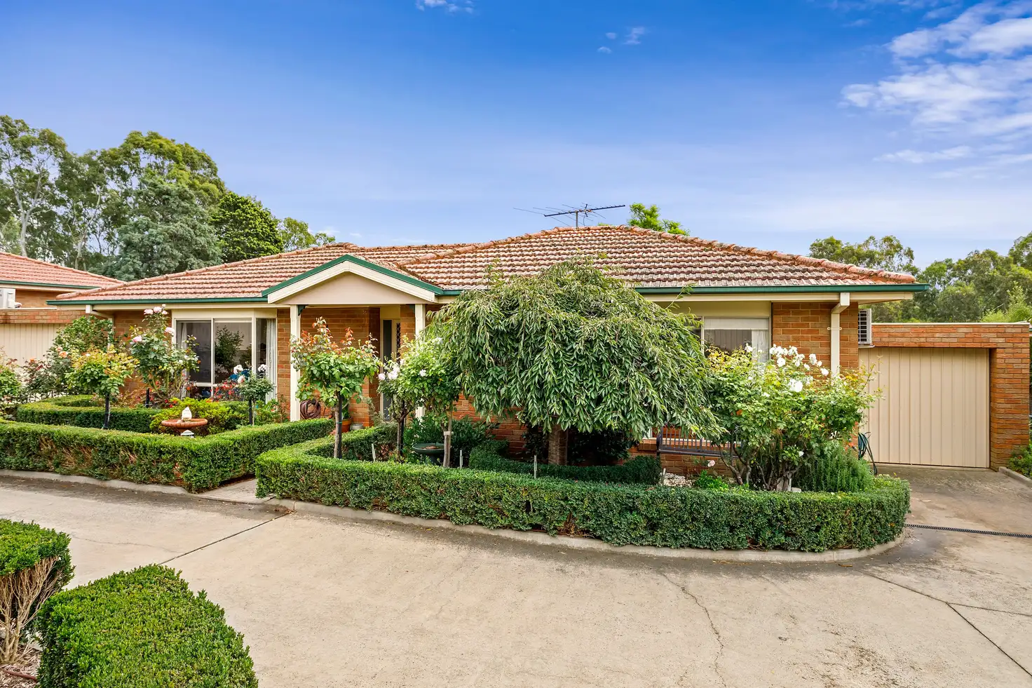 Main view of Homely unit listing, 2/238 Greenslopes Drive, Templestowe Lower VIC 3107