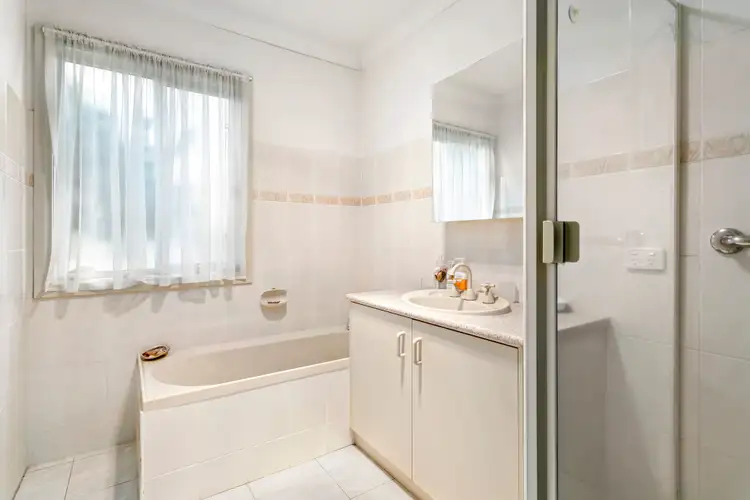 Sixth view of Homely unit listing, 2/238 Greenslopes Drive, Templestowe Lower VIC 3107