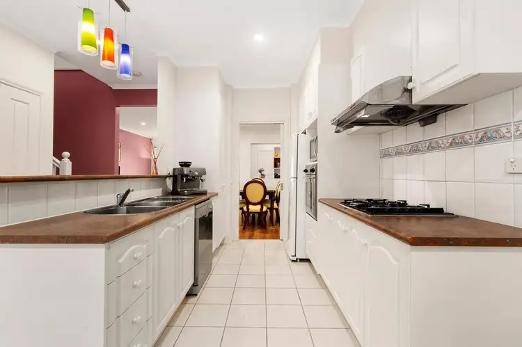 Fifth view of Homely townhouse listing, 10 Reid Walk, Macleod VIC 3085