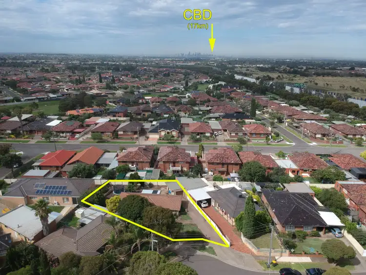 Fifth view of Homely house listing, 8 Lilydale Court, Thomastown VIC 3074