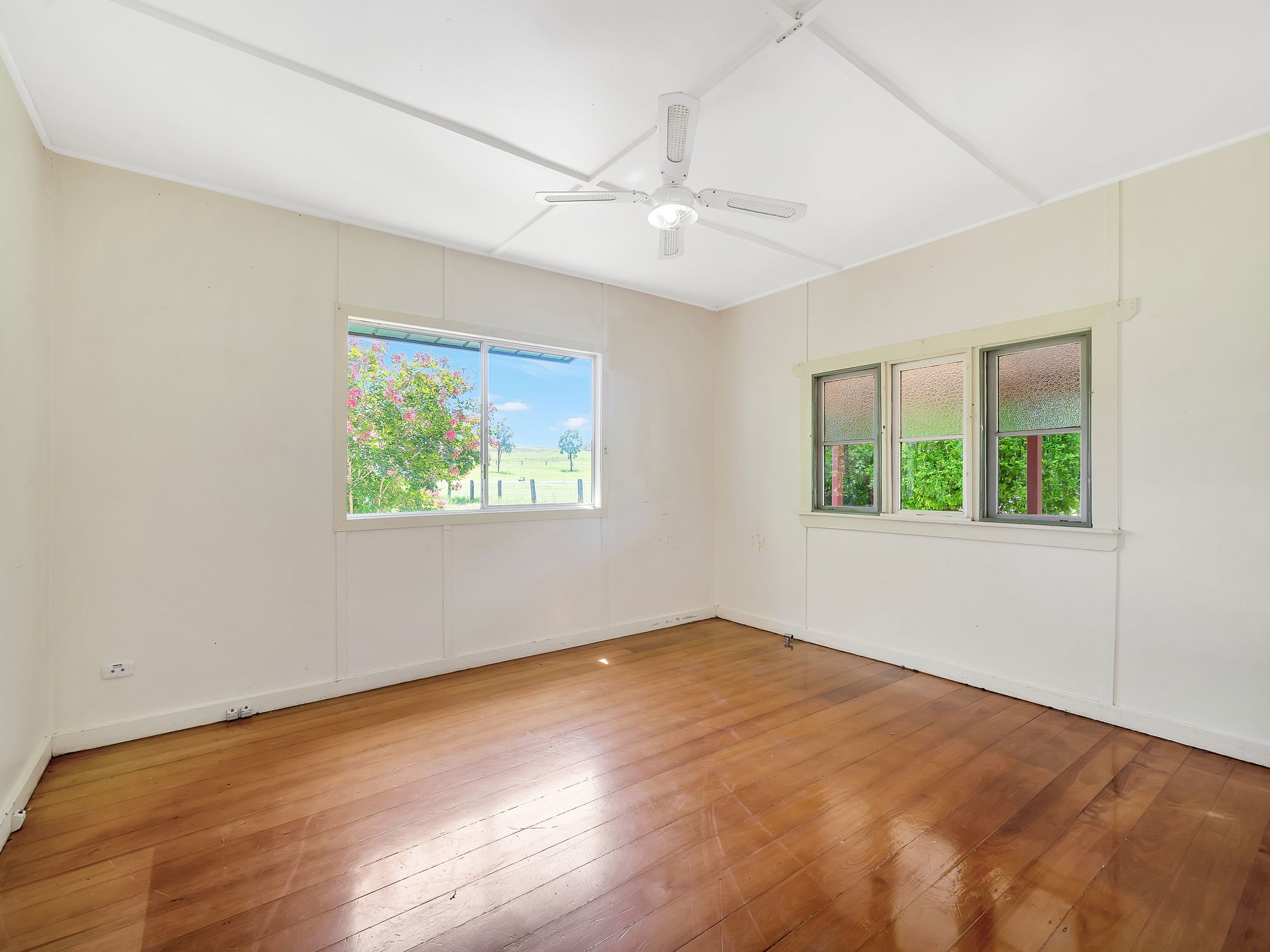 Fifth view of Homely house listing, 2 Macfarlane Road, Bryden QLD 4312