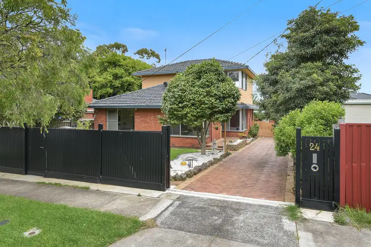 24 Arnold Drive, Scoresby VIC 3179