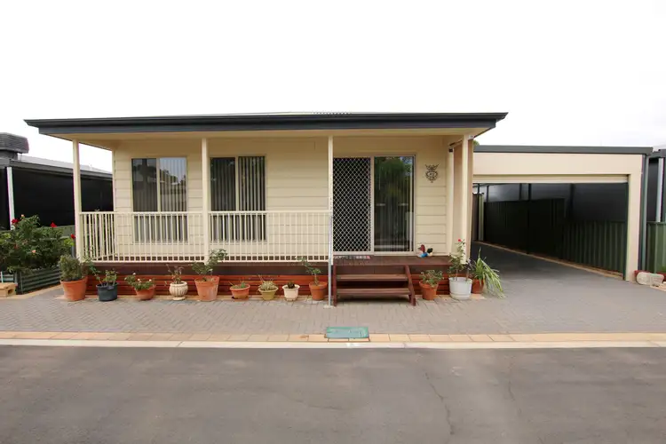 Unit 12 Lifestyle Village, Waikerie SA 5330