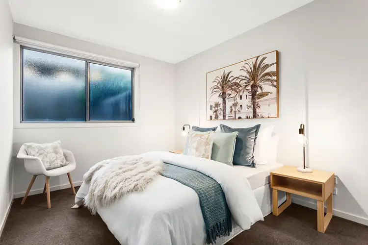 8/30 Lillimur Road, Ormond VIC 3204