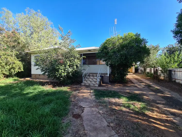14 Hartigan Avenue, Parkes NSW 2870