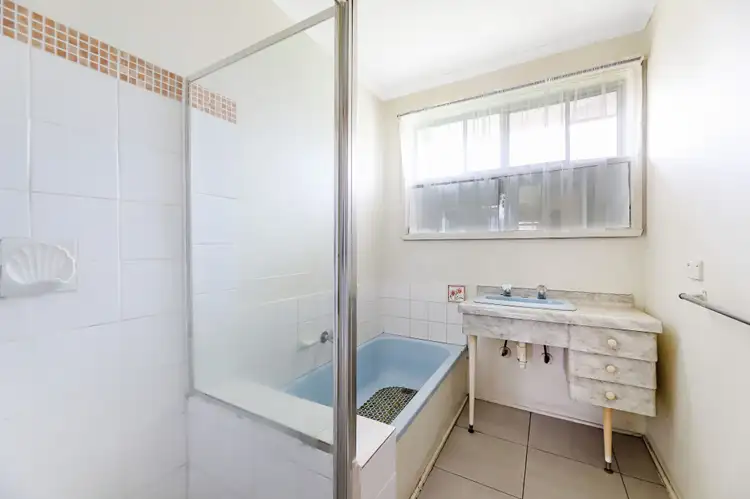 Fifth view of Homely house listing, 32 Tunbridge Crescent, Lalor VIC 3075