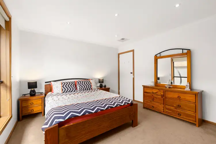Seventh view of Homely house listing, 6 Thompson Circuit, Mill Park VIC 3082
