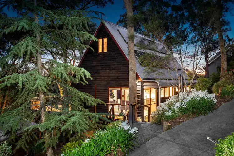 74-76 Dering Street, Diamond Creek VIC 3089