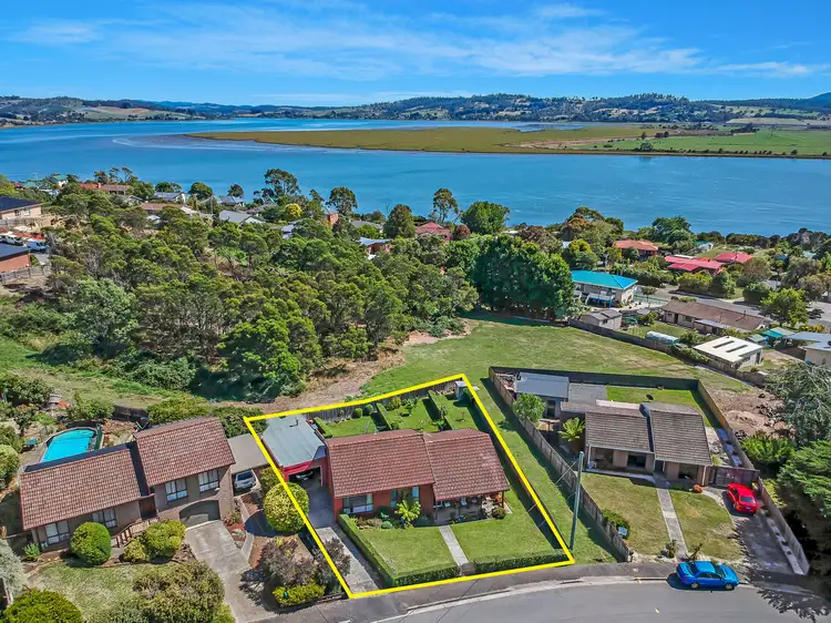 9 Pheasant Place, Legana TAS 7277
