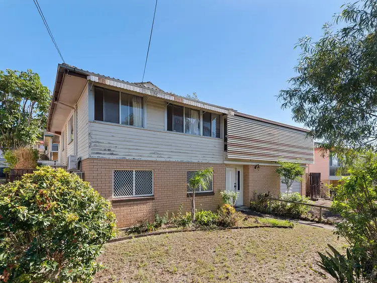 15 Christopher Street