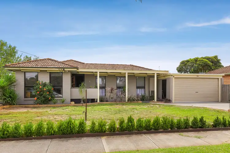 3 Harcourt Crescent, Gladstone Park VIC 3043