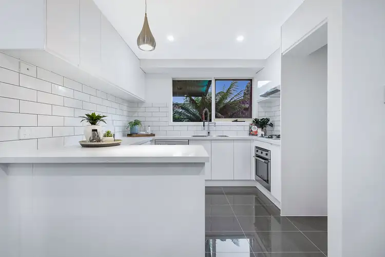 Fourth view of Homely house listing, 17 Azarow Circuit, Croydon South VIC 3136