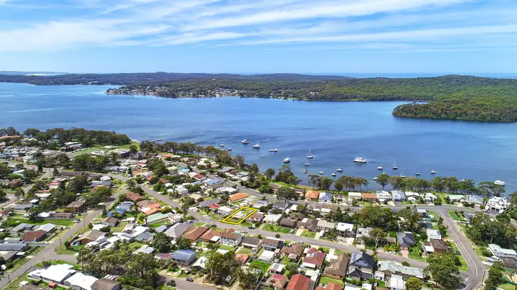 174 Winbin Crescent, Gwandalan NSW 2259