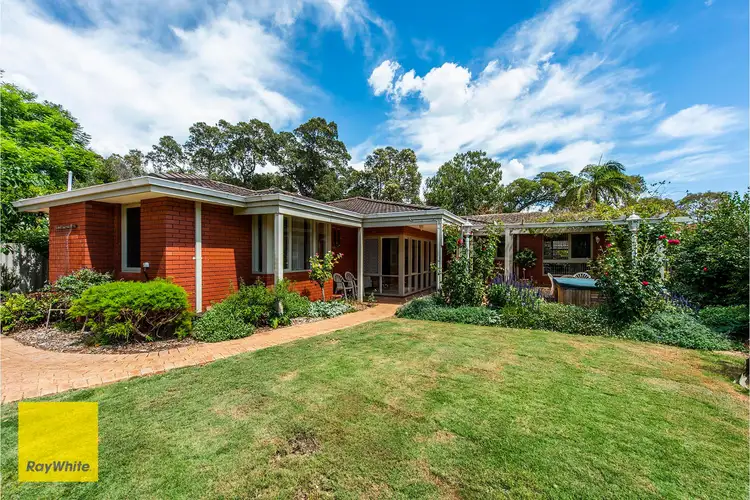 8 Arthur Road, Gooseberry Hill WA 6076