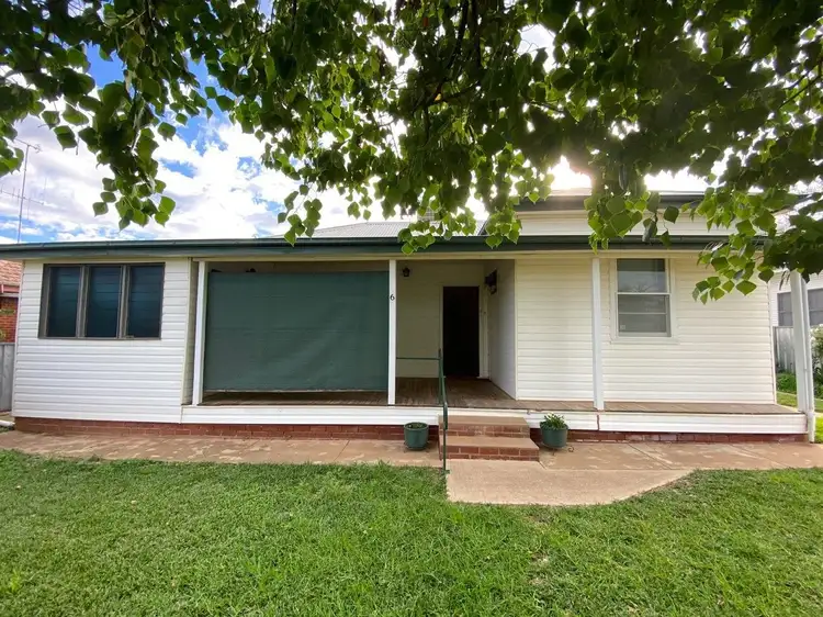 6 Bartley Street, Forbes NSW 2871