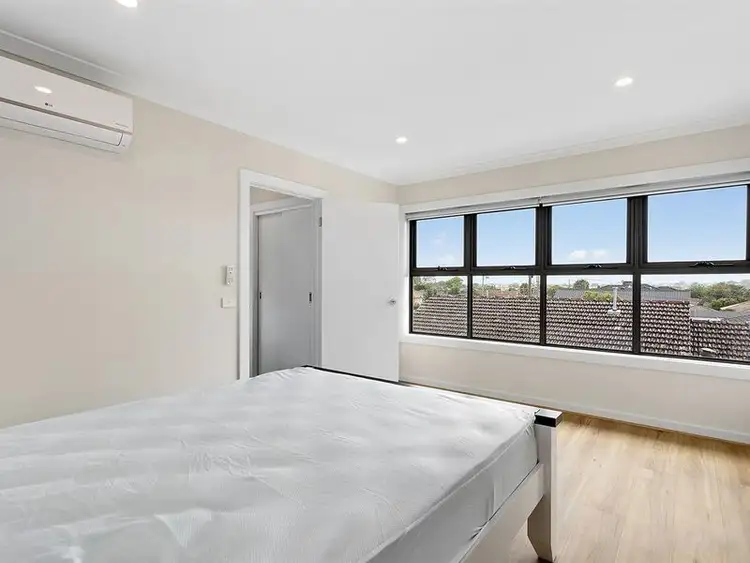 Fifth view of Homely townhouse listing, 1/344 Warrigal Road, Oakleigh South VIC 3167