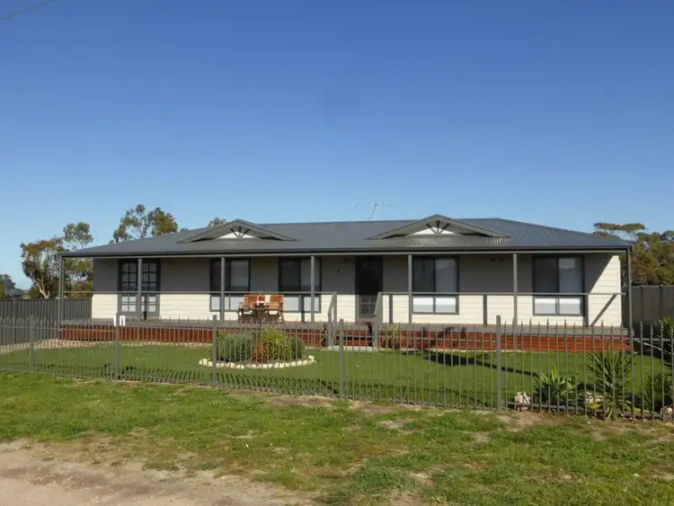 8 Dease Street, Coobowie SA 5583