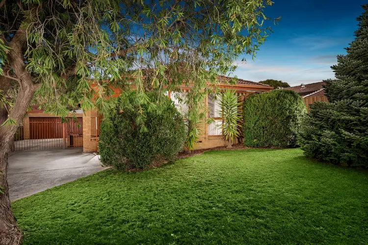 5 Severn Crescent, Rowville VIC 3178