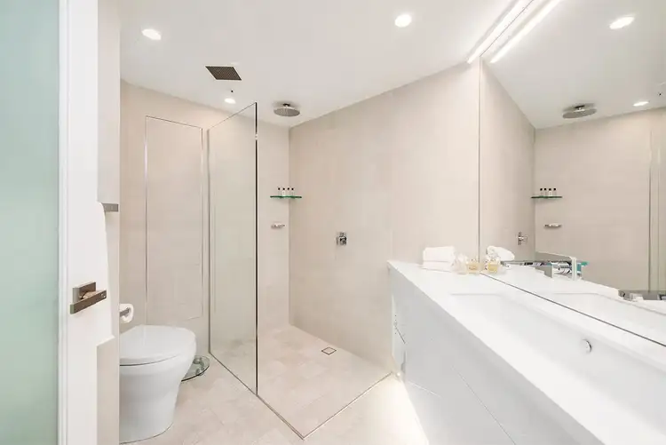 Seventh view of Homely unit listing, 63/8 Admiralty Drive, Surfers Paradise QLD 4217