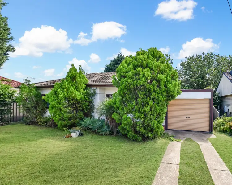 27 Waminda Avenue, Campbelltown NSW 2560