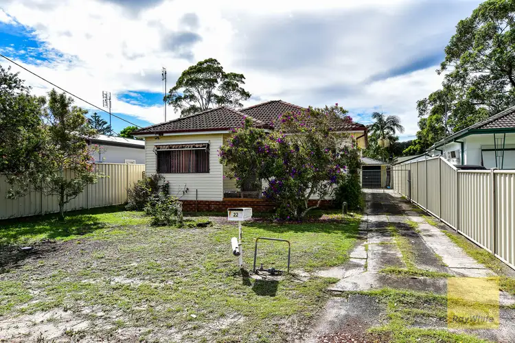 22 Carrington Avenue, Woy Woy NSW 2256