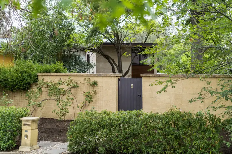 8 Schlich Street, Yarralumla ACT 2600