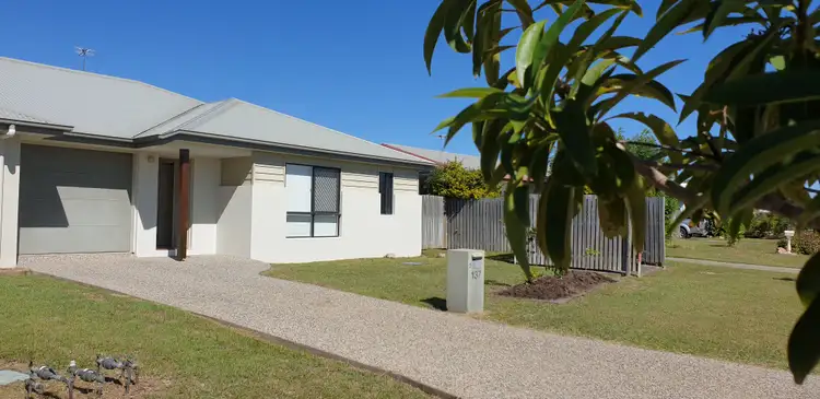Second view of Homely unit listing, 2/137 DAYDREAM Circuit, Burdell QLD 4818