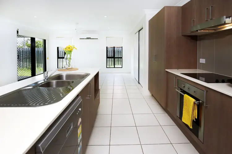 Sixth view of Homely unit listing, 2/137 DAYDREAM Circuit, Burdell QLD 4818