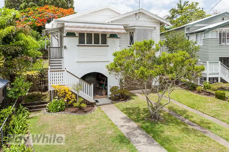 16 West Street, Coorparoo QLD 4151