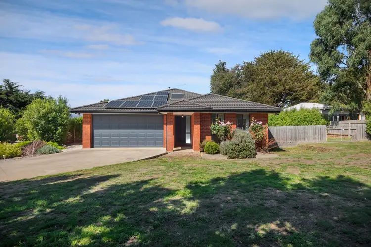1 Cypress Court, Romsey VIC 3434