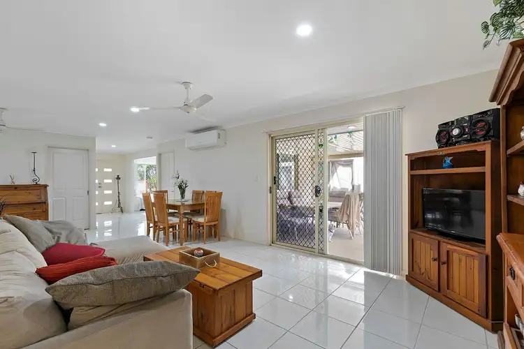 Seventh view of Homely house listing, 8 Emerald Park Way, Urangan QLD 4655