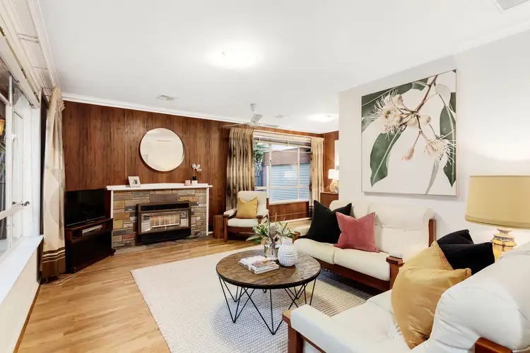 Second view of Homely house listing, 2 Eldon Court, Hampton East VIC 3188