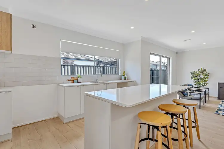 Seventh view of Homely house listing, 21 Mottlecah Circuit, Craigieburn VIC 3064