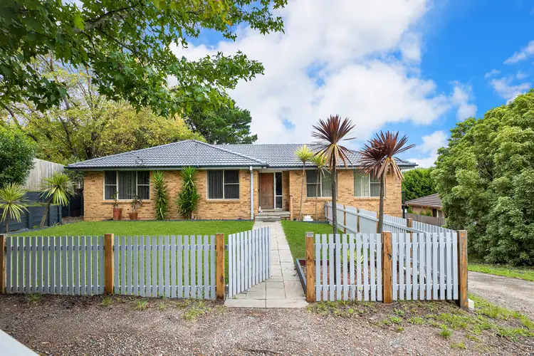16 Main Street, Robertson NSW 2577