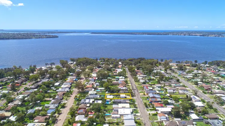 25 Ourringo Avenue, Lake Haven NSW 2263