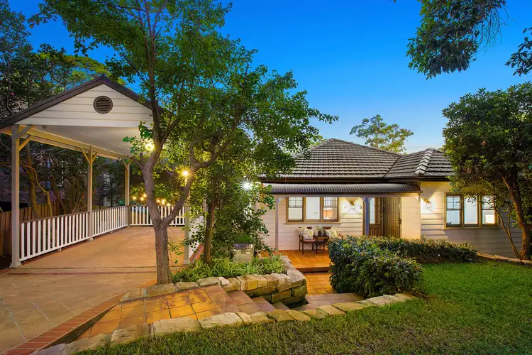 17 Stuart Avenue, Normanhurst NSW 2076