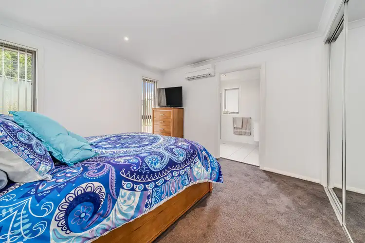 Fourth view of Homely house listing, 1/17 Ashley Drive, Wanniassa ACT 2903