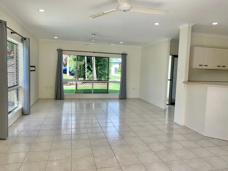 Seventh view of Homely house listing, 2 Canecutter Road, Edmonton QLD 4869