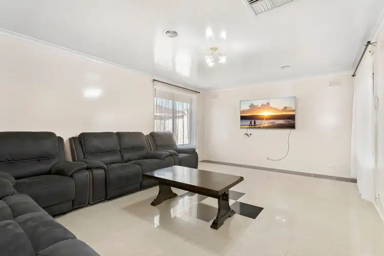 Fourth view of Homely house listing, 3 Lara Close, Thomastown VIC 3074