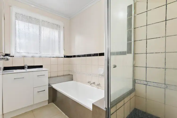 Sixth view of Homely house listing, 3 Lara Close, Thomastown VIC 3074
