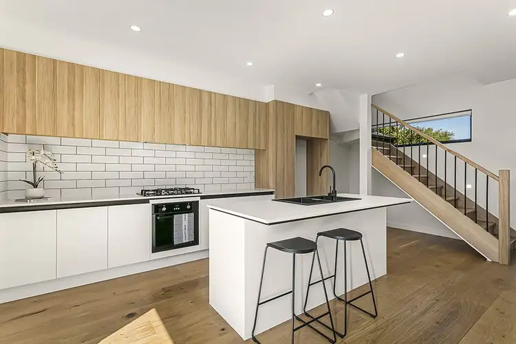 Fourth view of Homely townhouse listing, 2/76 Beatty Avenue, Glenroy VIC 3046
