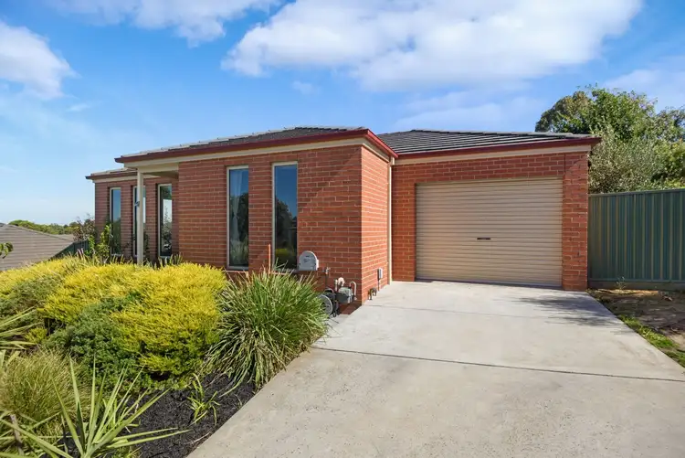 Main view of Homely house listing, 5 Newhaven Close, Mount Pleasant VIC 3350