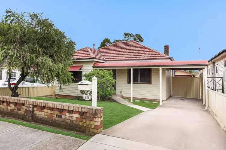 18 Shenstone Road, Riverwood NSW 2210