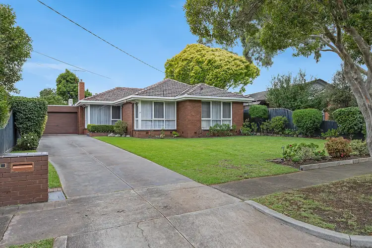 21 Lindisfarne Drive, Burwood East VIC 3151