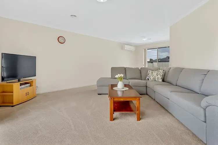 Seventh view of Homely house listing, 7 Waterdale Rise, Craigieburn VIC 3064