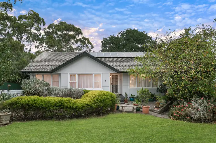 6 Alta Mira Crescent, Belair SA 5052