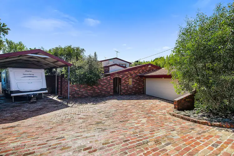 Fifth view of Homely house listing, 3 Amesbury Court, Mount Waverley VIC 3149