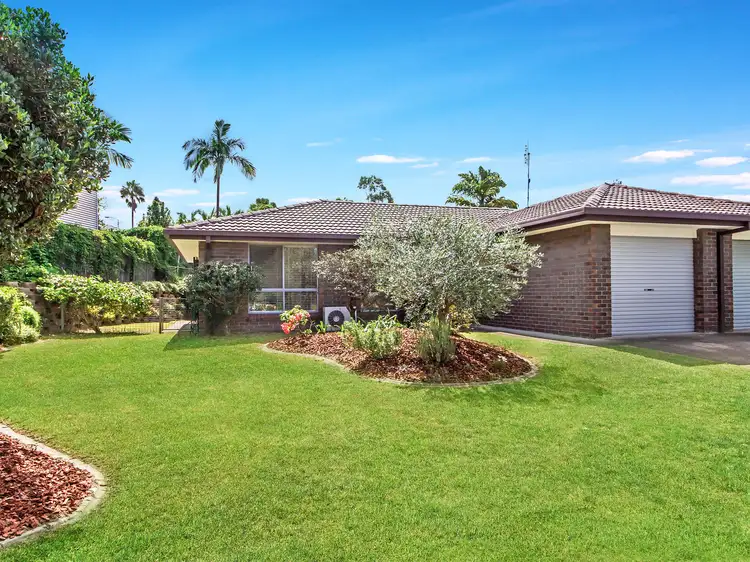 Main view of Homely semi-detached listing, 2/4 Gable Street, Oxenford QLD 4210