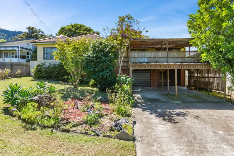 15 Seaview Terrace, Thirroul NSW 2515