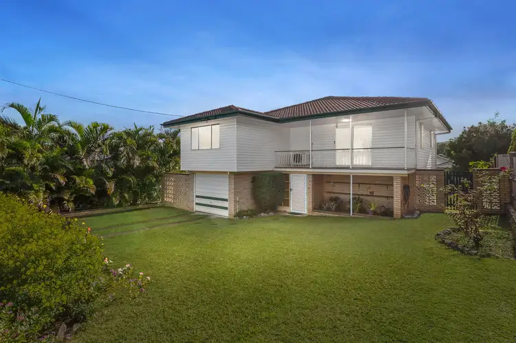 62 Maundrell Terrace, Chermside West QLD 4032